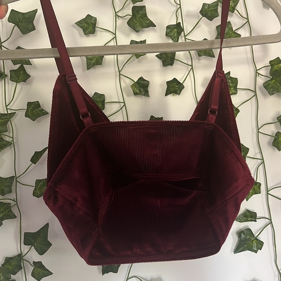 velvet crop top - Picture 2 of 3